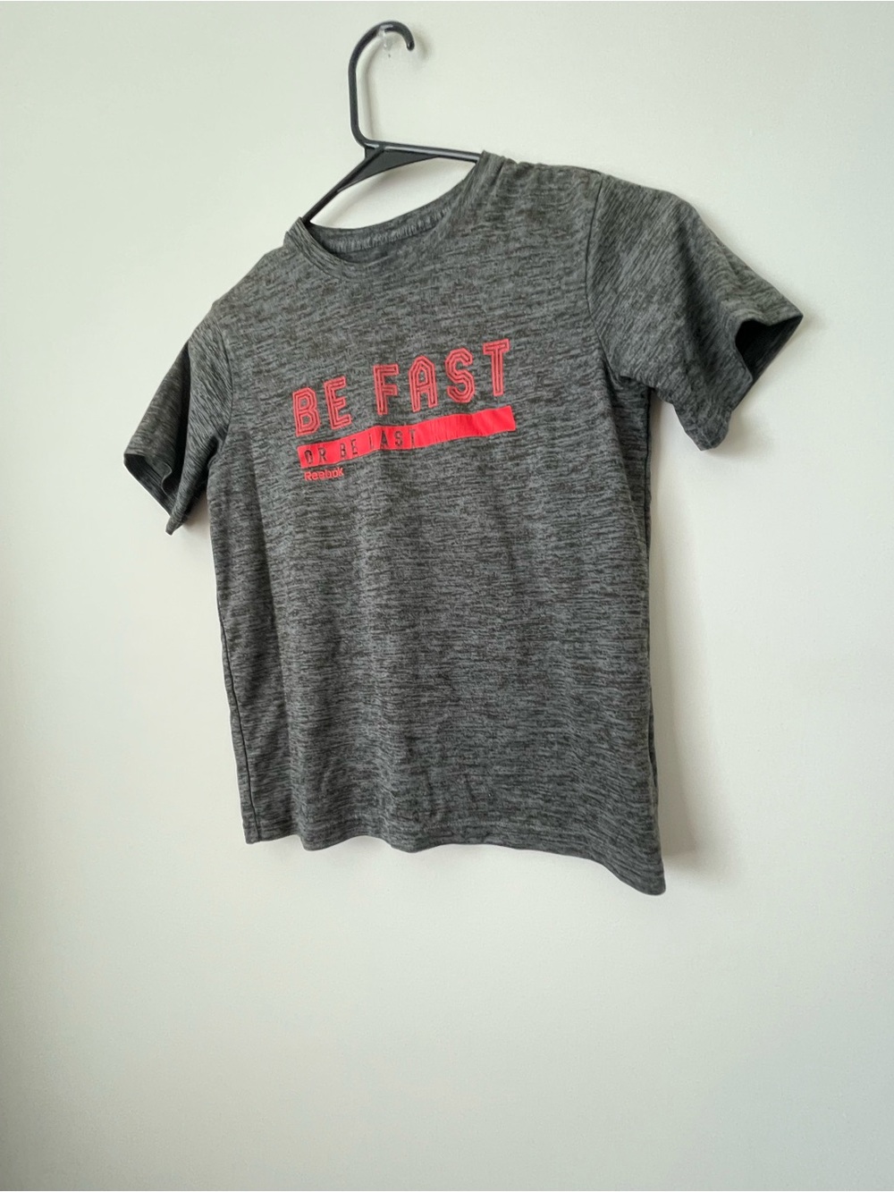 Boys Tshirt Be Fast Reebok Sz 8-10 Speedwick Gray